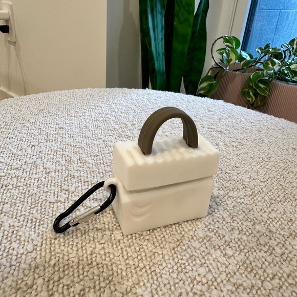 AirPods Pro Case Starbucks - Picture 4 of 5